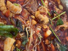 -周良天山牛杂城(天山路总店)