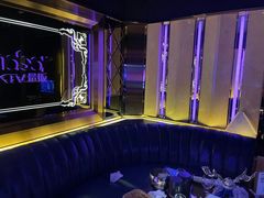 -温莎KTV(珠江路店)