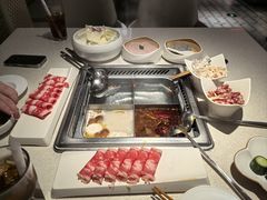 -海底捞火锅(中商百货夜宵主题店)