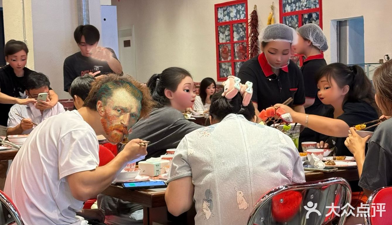 一秒回到东北那旮瘩！铁锅炖也太太太香了吧！