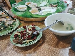 -沐毫傣泐云南菜孔雀宴•手抓饭傣味烧烤(曼听公园店)