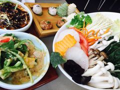 -享月汤皇·海鲜小火锅·聚会(曲江创意谷店)