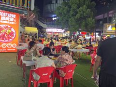 -云晓光头烧烤吧(川沙绿地店)