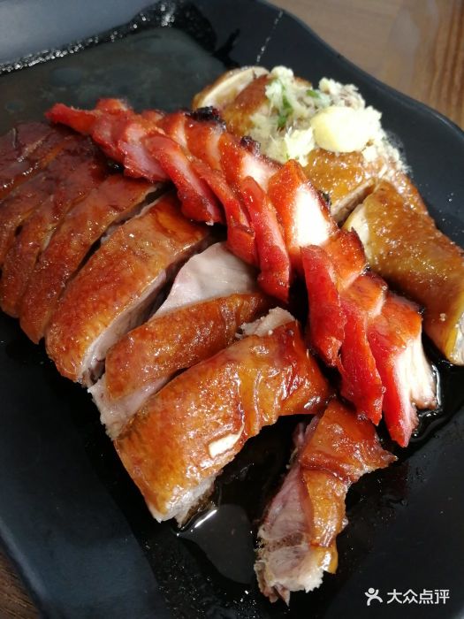 和杞港式茶餐厅(绿地东海岸时代广场店)烧味三拼盘图片 - 第1张