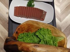 -热火朝天鲜切牛肉火锅(南强街巷店)