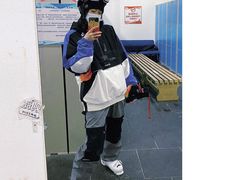 -乔波室内滑雪场