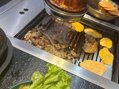 -臻牛烤肉