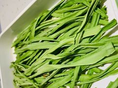 -钢管厂五区小郡肝串串香(奥克斯广场锦城万达店)