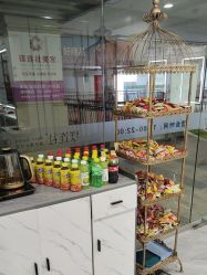 -镁连社·美联社