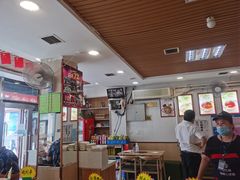大堂-就这家旋转小火锅(西安路罗斯福店)