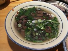 -大众跷脚牛肉馆·非遗传承单位(峨眉山店)