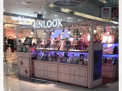 -4iNLOOK美瞳店(中山公园龙之梦店)