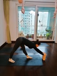 -Yvon yoga 瑜伽·精准体态管理中心