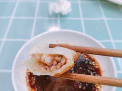 虾肉锅贴-众口斋锅贴(银泰城店)