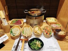 -独食火锅·半米屋台(直营总店)