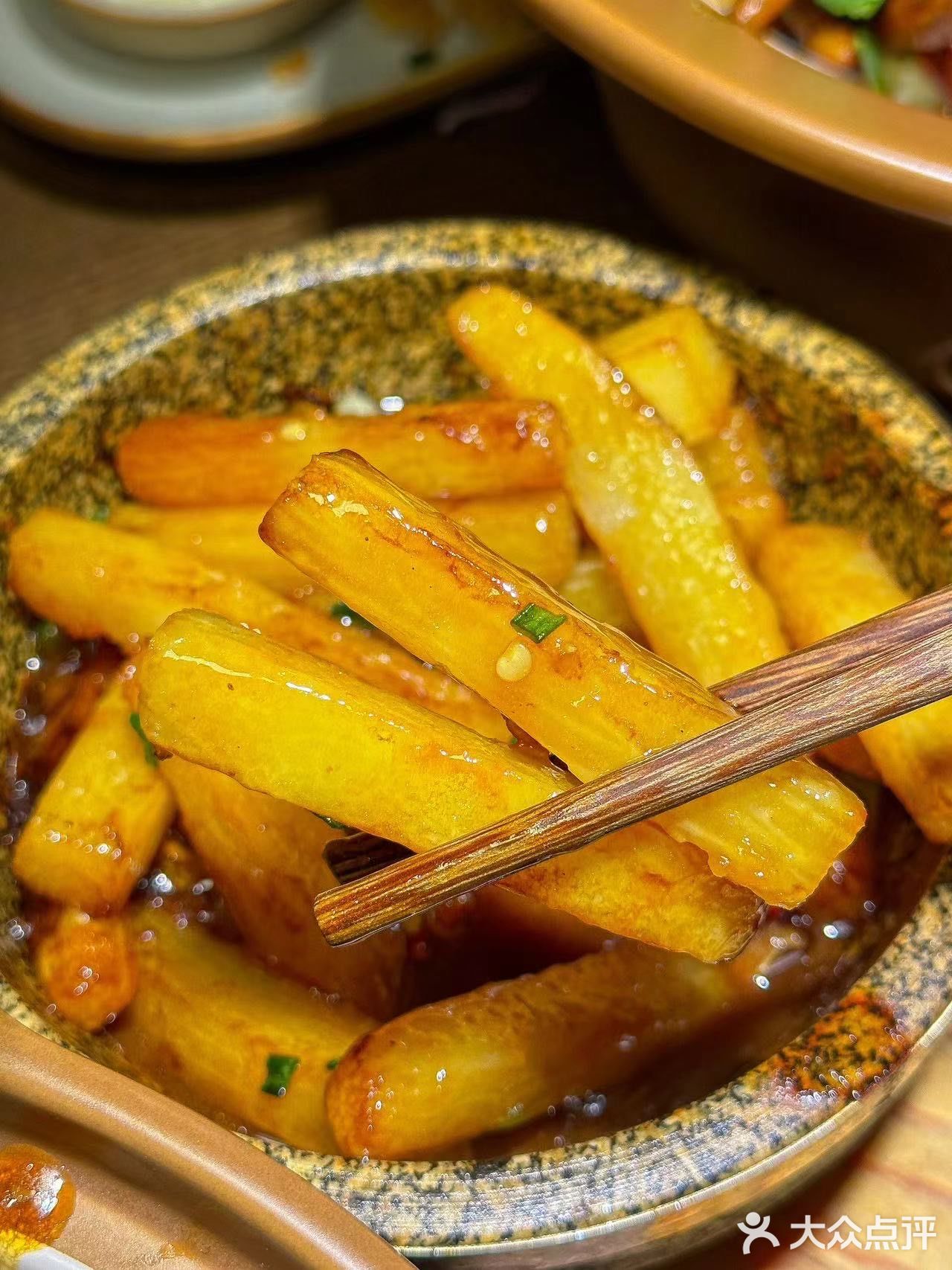 这个菜真的是很景德镇了，每一口都辣香入骨