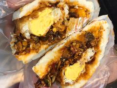 -清真马乐贝腊牛肉蛋黄菜夹馍(马蓉洒金桥店)