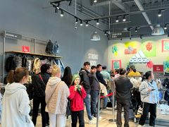 -百年港湾奥特莱斯(香炉礁店)