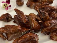 脆皮乳鸽-李记潮汕砂锅粥(营福路店)