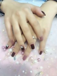 -闺蜜时间美甲美睫皮肤管理中心