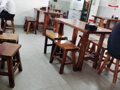 大堂-宝瑞门钉肉饼店