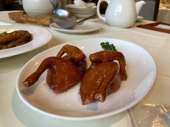 玻璃脆皮乳鸽-利苑酒家(金宝店)