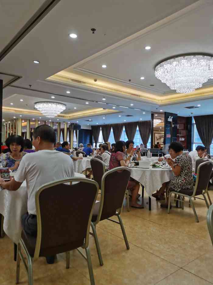 好彩酒家(昌岗店)-"去了一次,服务相当恶劣,去的时候是上午1.