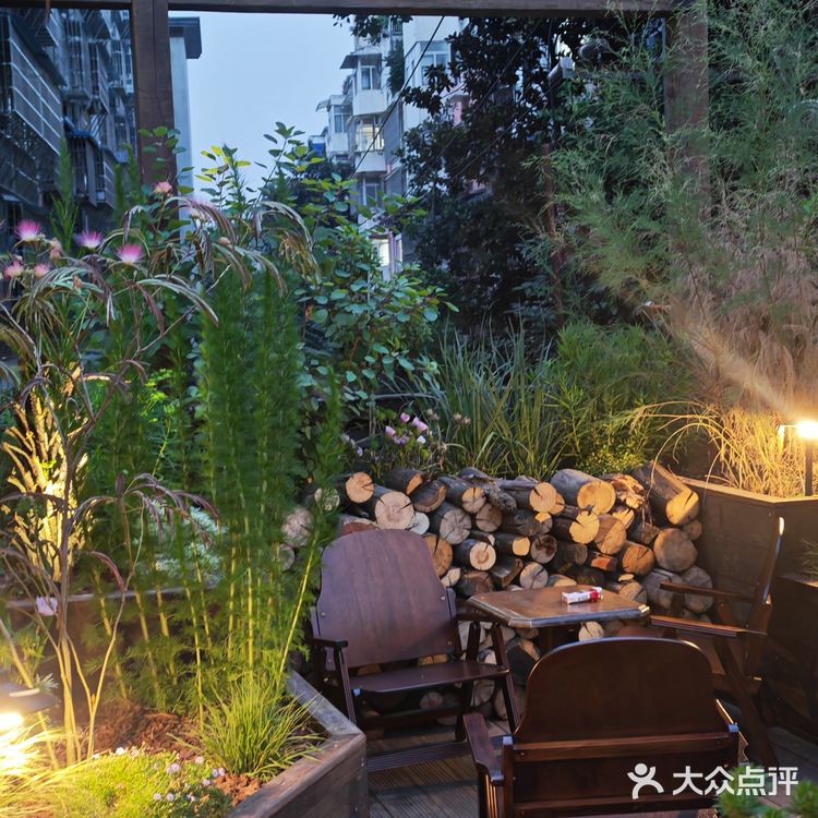 郫都区网红店三两翻新,还是那么好拍好吃✨好拍