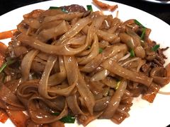 干炒牛河-蚝专家