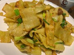 腊肉炒豆丝-黄泥岗·地道湖北菜(奥特莱斯店)