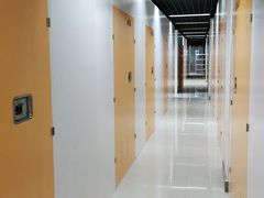 -安东易迷你自助仓储寄存仓库(草桥店)