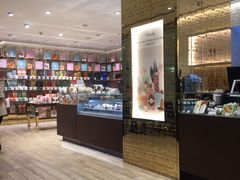 -VENCHI 闻绮(北京国贸商城店)