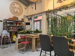 -毛辣果·贵州红酸汤牛肉火锅(西单店)
