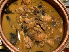 小鸡炖蘑菇-关东小磨东北菜(漕河泾印象城店)