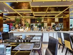-大中华希尔顿酒店-念自助餐·嗨啤·小龙虾