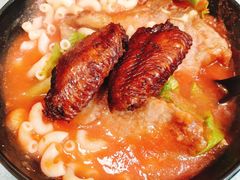 番茄浓汤鸡翅猪扒通粉-华嫂冰室(尖沙咀店)