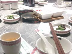 -野山舂·贵州现舂酸汤牛肉(民生路店)