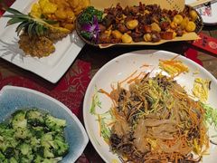 -鱼满舱·鲜活海鲜·正宗鲁菜