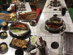 -俭让佬妈现卤串串(温江总店)
