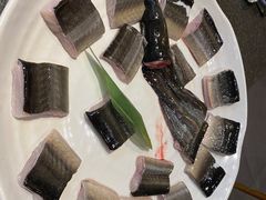 滋补炭烤鳗鱼-味家烤肉烤鳗鱼牛排(西塔旗舰店)
