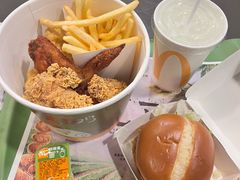 -麦当劳(卫星广场店)