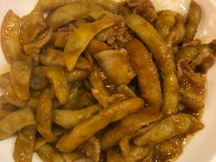 -鹤乡东北菜(崮山路店)