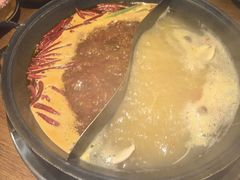 -巴卤社老火锅(财富店)