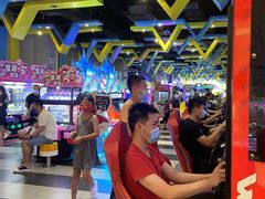 -反斗乐园π·电玩·高空拓展·蹦床(龙华天虹店)