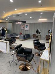点击看大图 -八佰伴8008星级形象店