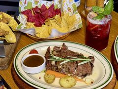 -Famous肥猫墨西哥音乐餐吧(五棵松华熙LIVE店)