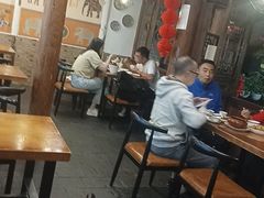 -小厨子私房菜·云南美食店