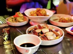 -龙巢盱眙龙虾·鸡煲·烧烤宵夜(坪洲店)