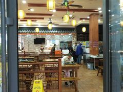 大堂-荣华基·现炒快餐(肇嘉浜路店)