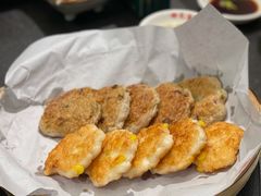 煎鱼饼拼墨鱼饼-飞尝蚝·顺德菜·鱼生(顺德总店)